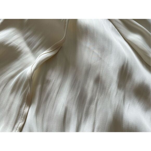 A New Day beautiful, elegant cream, silky blouse, plus size 2X - Picture 12 of 12